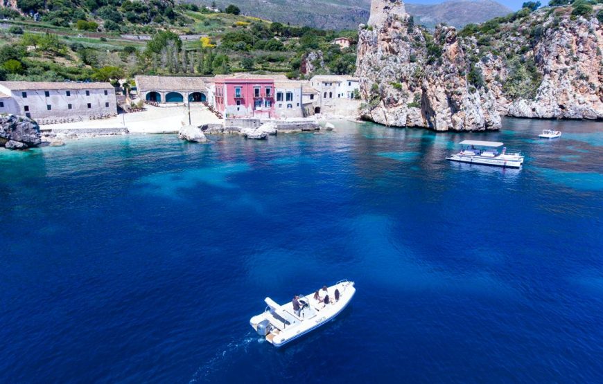 Tour in gommone a Scopello e riserva naturale dello Zingaro.