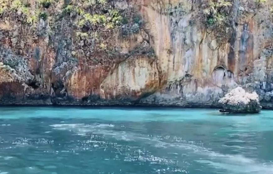 Tour in gommone a Scopello e riserva naturale dello Zingaro.