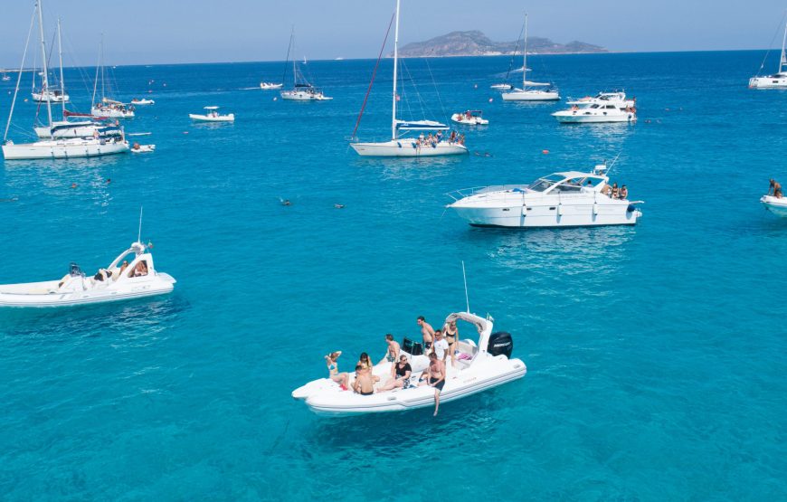Private yacht tour Favignana e Levanzo from Trapani